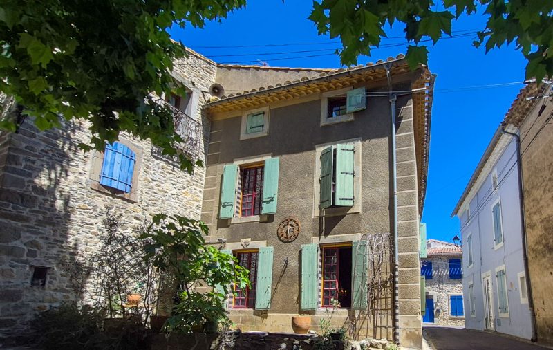 Superbe maison de village de caractère avec grange attenante et terrasse