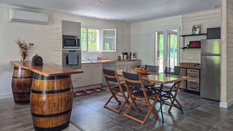 Maison impeccable de 3 chambres avec piscine – Un véritable havre de paix à seulement 10 minutes de Carcassonne
