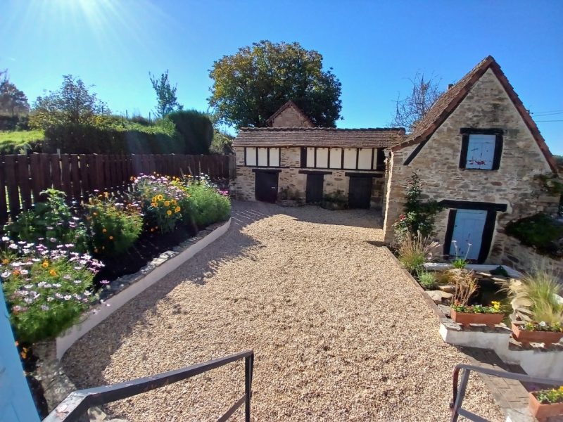 Maison a vendre Jumilhac le Grand, Dordogne 3 chambres, jardin, cour et les belles vues