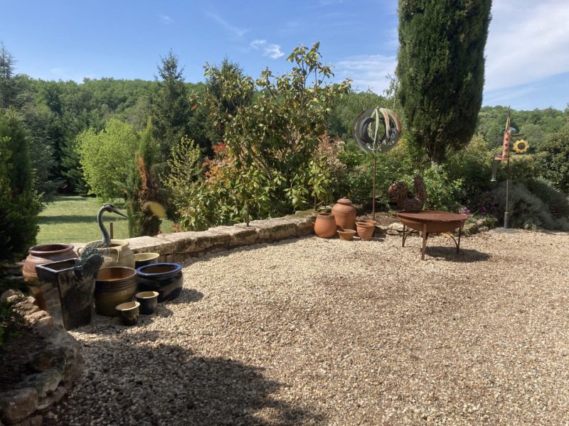 Superbe Propriété de Style Mas en Pierre du XIXe siècle avec Vue Panoramique et Jardins Méditerranéens – Proche Angoulême
