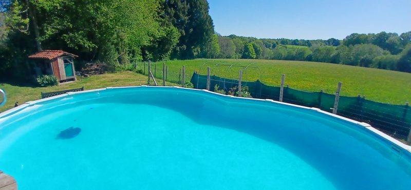 Maison en pierre de 3 chambres avec maison d'amis indépendante et grange à vendre Haute Vienne